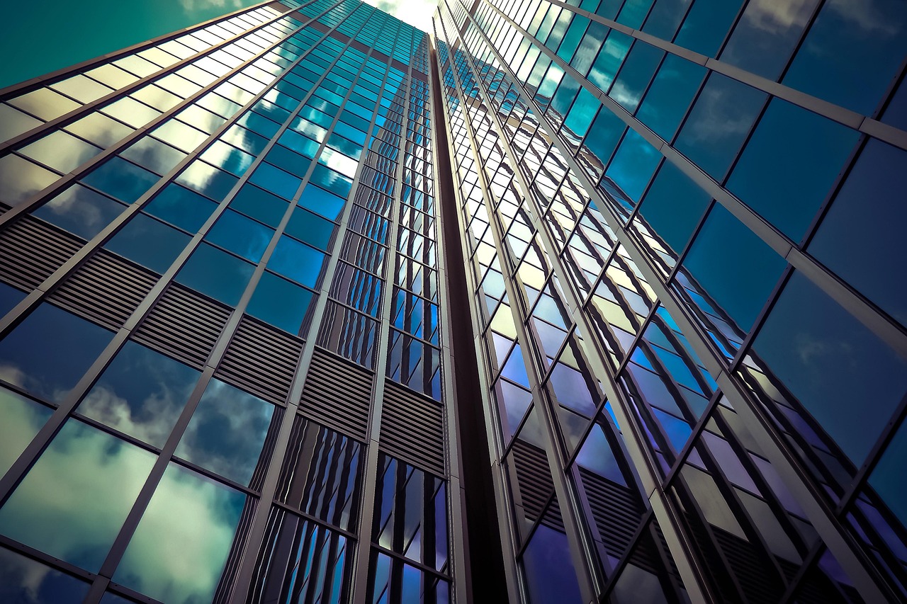 Commercial Real Estate Tools: 20 Best Trusted Solutions for Investors 3 Commercial Real Estate Tools: 20 Best Trusted Solutions for Investors