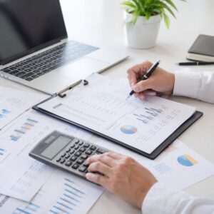 Saving vs Spending: 15 Best Tips for Smarter Financial Decisions (Complete Guide)